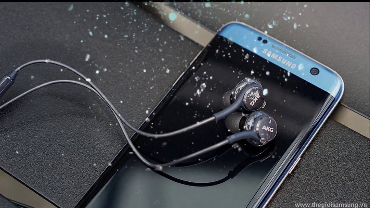 Akg orgnail 3.5mmسماعه اكجي الاصليه