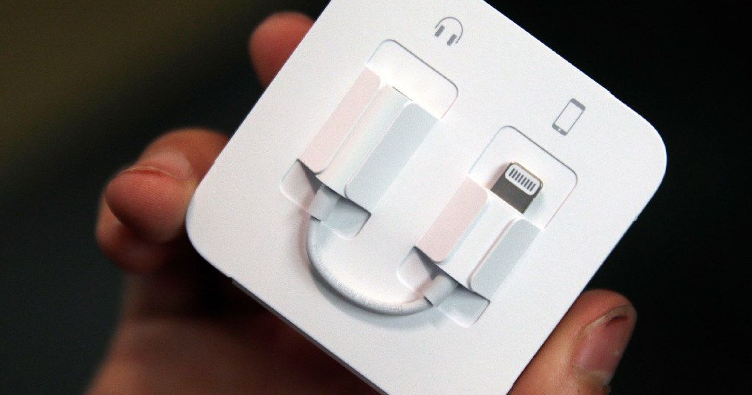 Convert aux apple