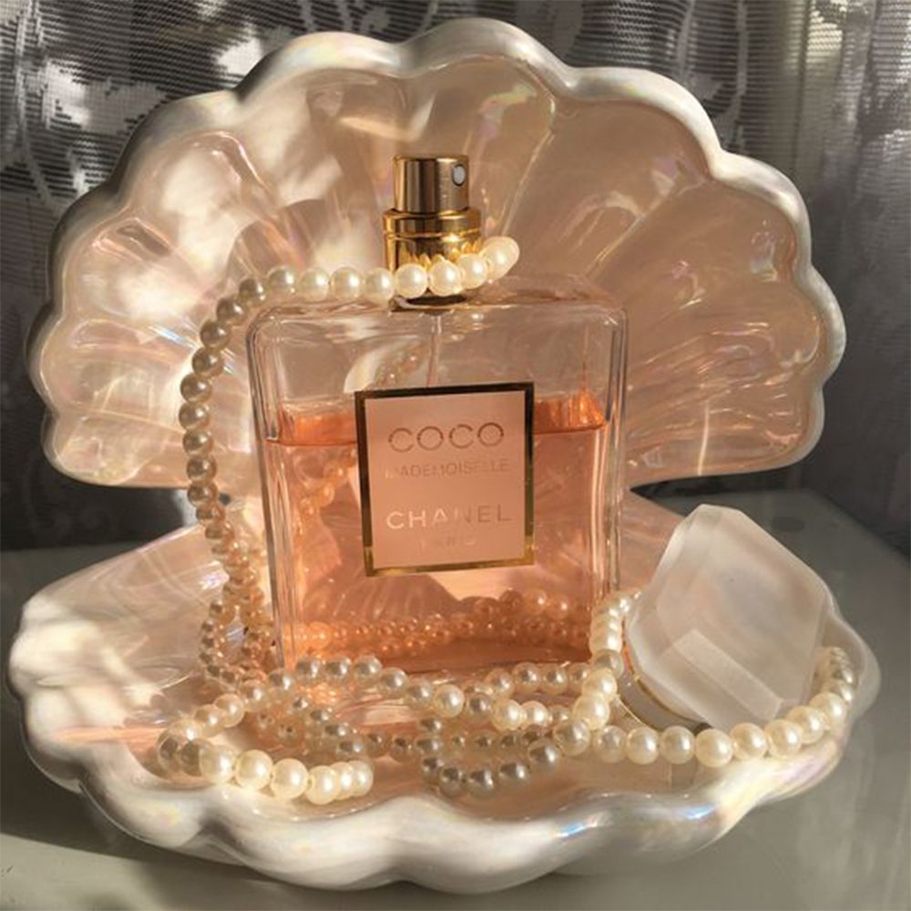 العطور والعناية الشخصية